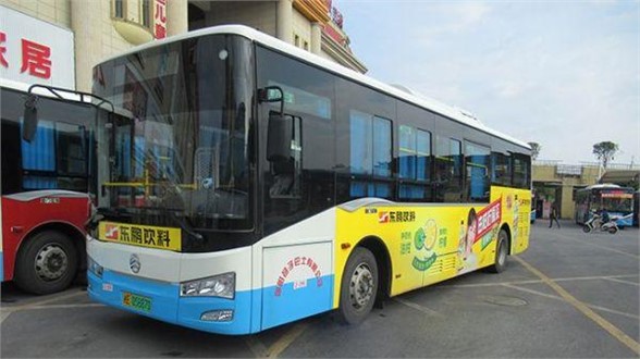 公交車身及車內廣告火爆招租，滿城跑的廣告靜待與您攜手共贏